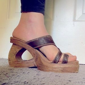 Cute vintage wedge platform sandals